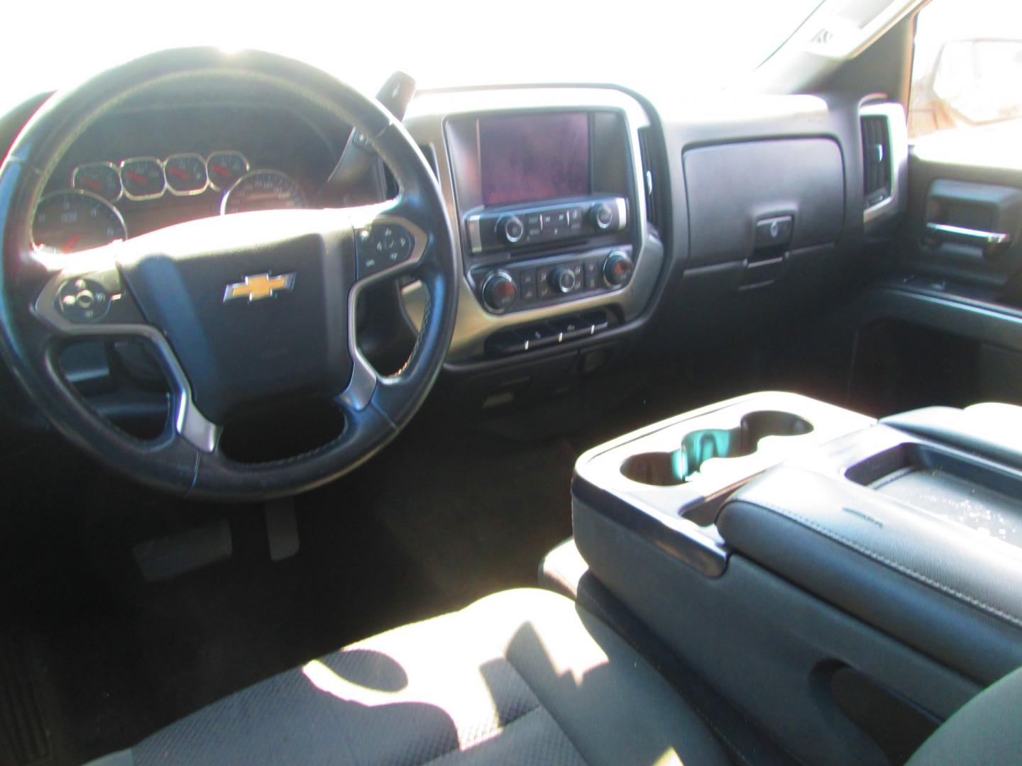 2015 BROWN Chevrolet Silverado 1500 LT Double Cab 4WD (1GCVKREC4FZ) with an 5.3L V8 OHV 16V engine, 6-Speed Automatic transmission, located at 1815 NE 28th St., Fort Worth, TX, 76106, (817) 625-6251, 32.795582, -97.333069 - Photo#12