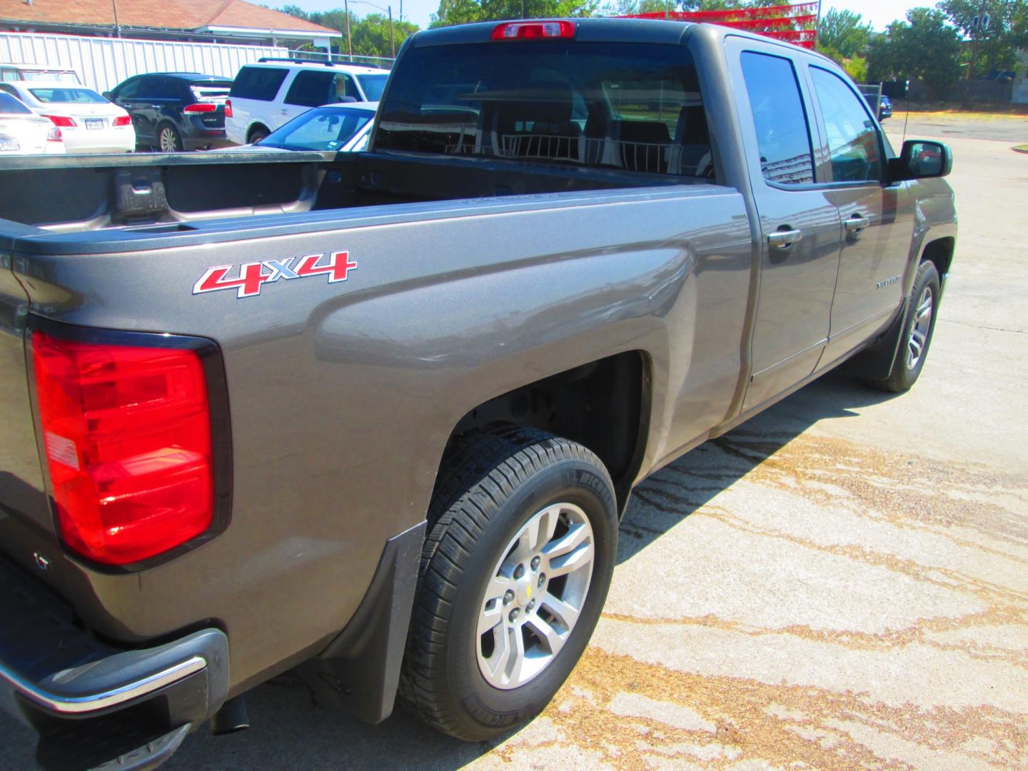 2015 BROWN Chevrolet Silverado 1500 LT Double Cab 4WD (1GCVKREC4FZ) with an 5.3L V8 OHV 16V engine, 6-Speed Automatic transmission, located at 1815 NE 28th St., Fort Worth, TX, 76106, (817) 625-6251, 32.795582, -97.333069 - Photo#6