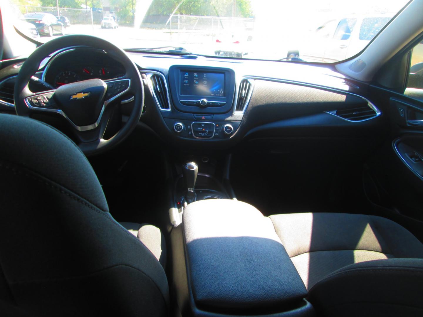 2018 BLACK Chevrolet Malibu LT (1G1ZD5ST3JF) with an 1.5L L4 DOHC 16V engine, 6A transmission, located at 1815 NE 28th St., Fort Worth, TX, 76106, (817) 625-6251, 32.795582, -97.333069 - Photo#9