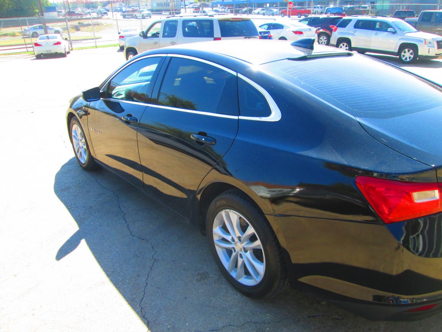 2018 BLACK Chevrolet Malibu LT (1G1ZD5ST3JF) with an 1.5L L4 DOHC 16V engine, 6A transmission, located at 1815 NE 28th St., Fort Worth, TX, 76106, (817) 625-6251, 32.795582, -97.333069 - Photo#6