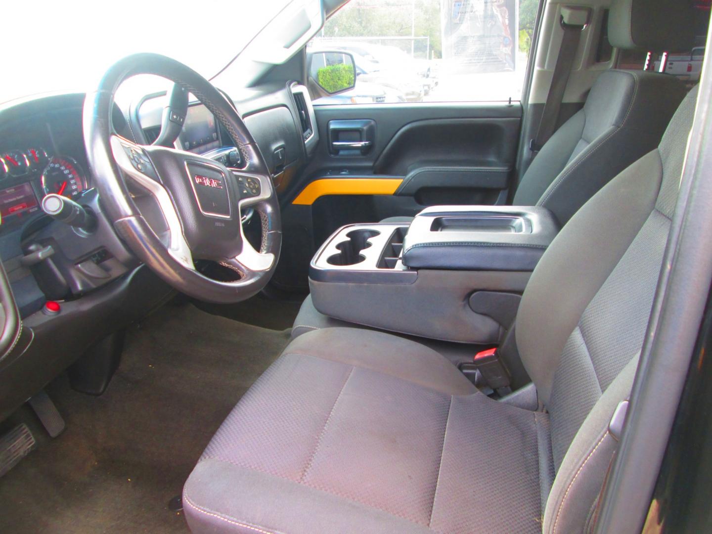 2015 BLACK GMC Sierra 1500 SLE Crew Cab Short Box 4WD (3GTU2UEC7FG) with an 5.3L V8 OHV 16V engine, 6-Speed Automatic transmission, located at 1815 NE 28th St., Fort Worth, TX, 76106, (817) 625-6251, 32.795582, -97.333069 - Photo#13