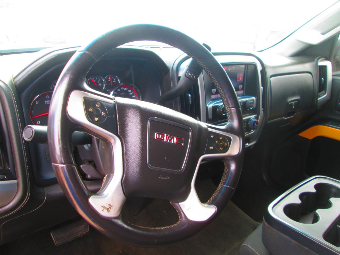 2015 BLACK GMC Sierra 1500 SLE Crew Cab Short Box 4WD (3GTU2UEC7FG) with an 5.3L V8 OHV 16V engine, 6-Speed Automatic transmission, located at 1815 NE 28th St., Fort Worth, TX, 76106, (817) 625-6251, 32.795582, -97.333069 - Photo#14