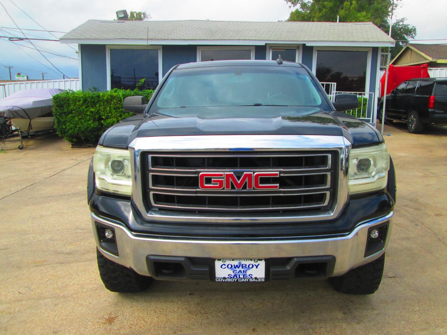 2015 BLACK GMC Sierra 1500 SLE Crew Cab Short Box 4WD (3GTU2UEC7FG) with an 5.3L V8 OHV 16V engine, 6-Speed Automatic transmission, located at 1815 NE 28th St., Fort Worth, TX, 76106, (817) 625-6251, 32.795582, -97.333069 - Photo#1