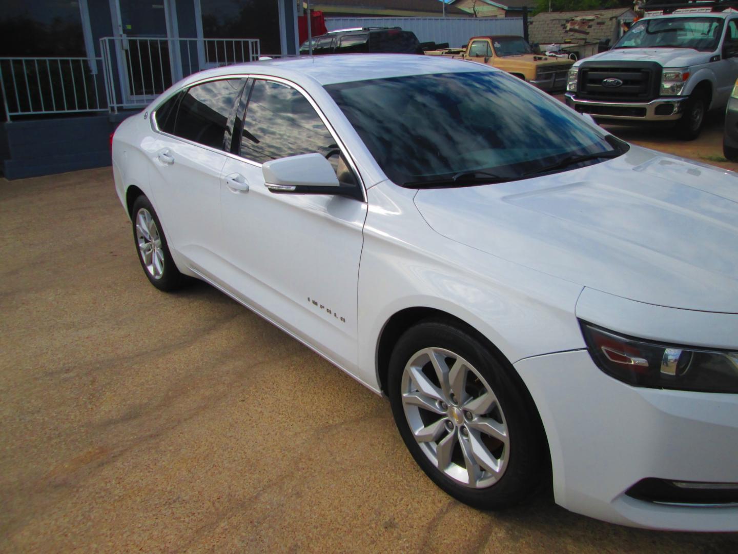 2019 WHITE Chevrolet Impala LT (1G11Z5SA8KU) with an 2.5L L4 DOHC 16V engine, 6A transmission, located at 1815 NE 28th St., Fort Worth, TX, 76106, (817) 625-6251, 32.795582, -97.333069 - Photo#2