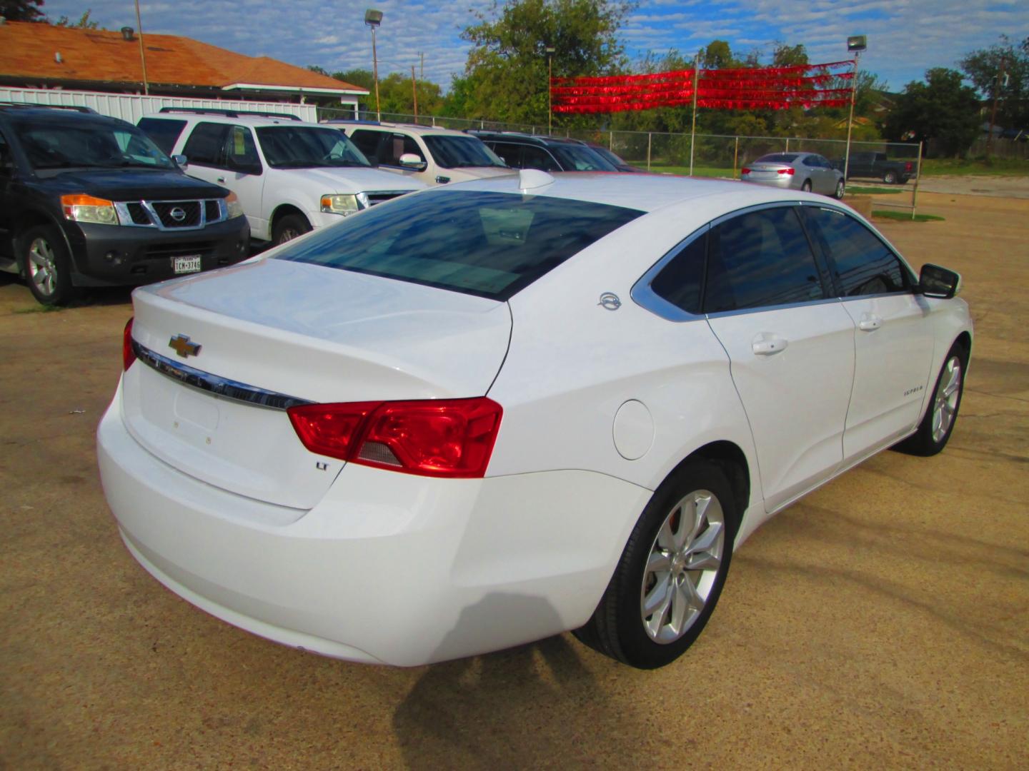 2019 WHITE Chevrolet Impala LT (1G11Z5SA8KU) with an 2.5L L4 DOHC 16V engine, 6A transmission, located at 1815 NE 28th St., Fort Worth, TX, 76106, (817) 625-6251, 32.795582, -97.333069 - Photo#4