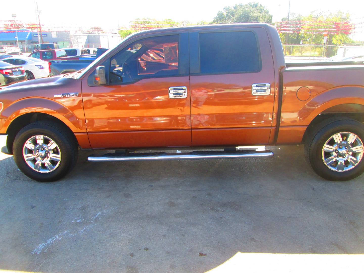 2011 BROWN Ford F-150 FX2 SuperCrew 5.5-ft. Bed 2WD (1FTFW1CF5BK) with an 5.0L V8 engine, 4-Speed Automatic transmission, located at 1815 NE 28th St., Fort Worth, TX, 76106, (817) 625-6251, 32.795582, -97.333069 - Photo#9