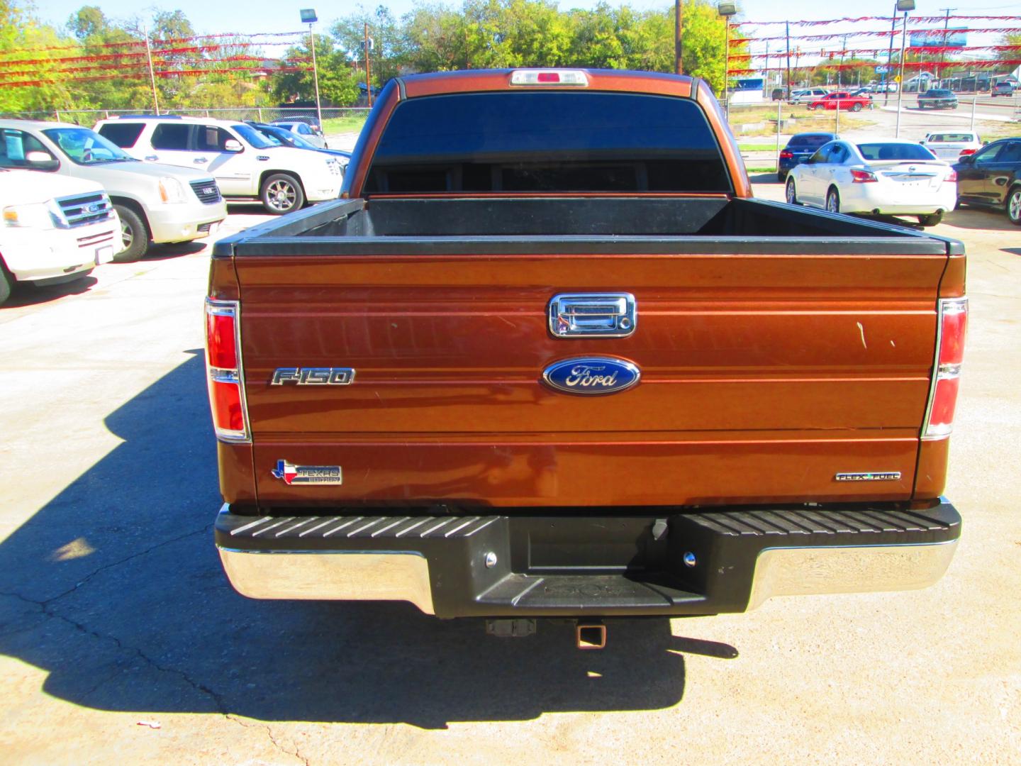 2011 BROWN Ford F-150 FX2 SuperCrew 5.5-ft. Bed 2WD (1FTFW1CF5BK) with an 5.0L V8 engine, 4-Speed Automatic transmission, located at 1815 NE 28th St., Fort Worth, TX, 76106, (817) 625-6251, 32.795582, -97.333069 - Photo#5