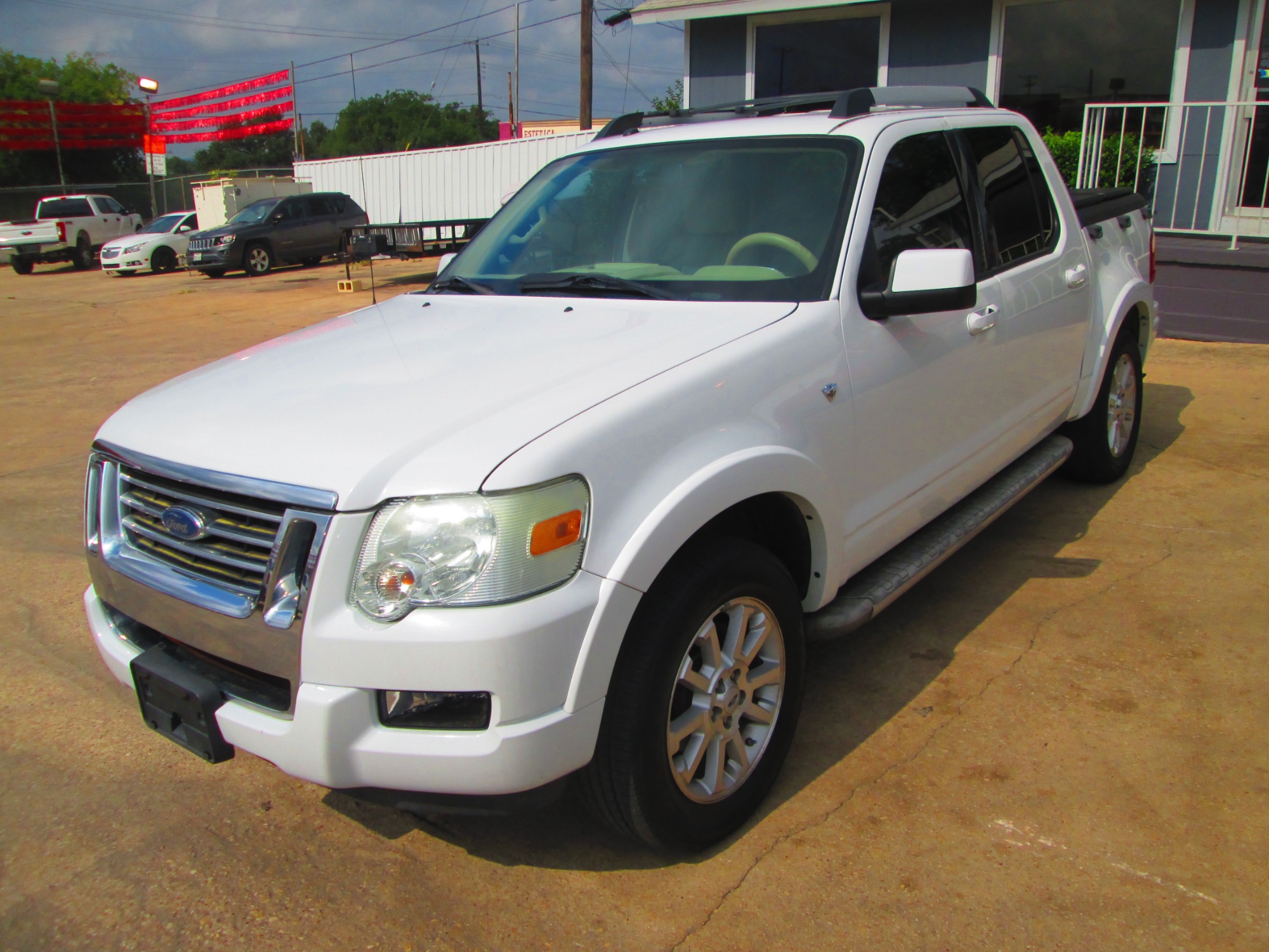 photo of 2007 Ford Explorer Sport Trac Limited 4.6L 2WD