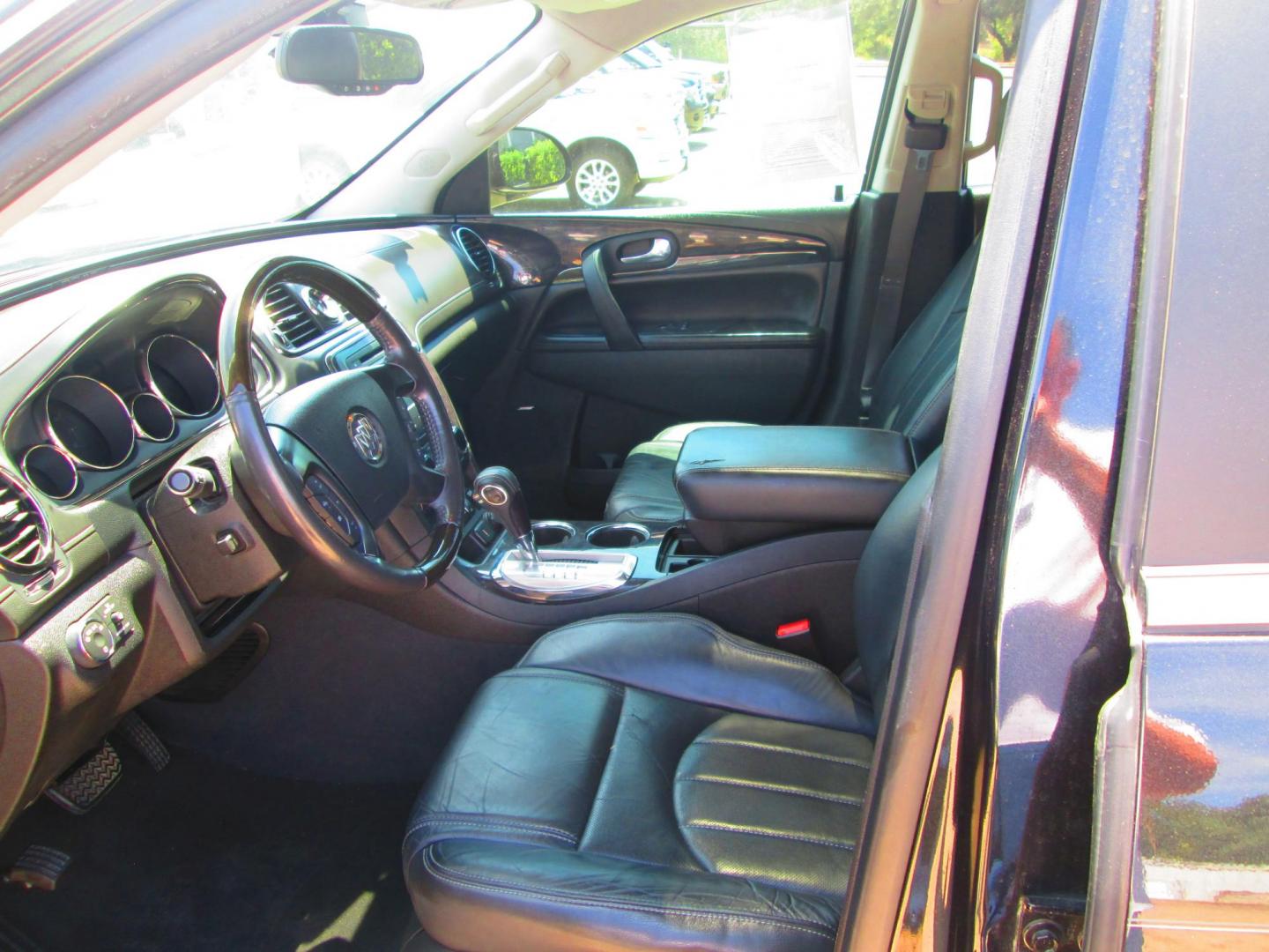 2015 BLACK Buick Enclave Premium FWD (5GAKRCKD1FJ) with an 3.6L V6 DOHC 24V engine, 6-Speed Automatic Overdrive transmission, located at 1815 NE 28th St., Fort Worth, TX, 76106, (817) 625-6251, 32.795582, -97.333069 - Photo#13