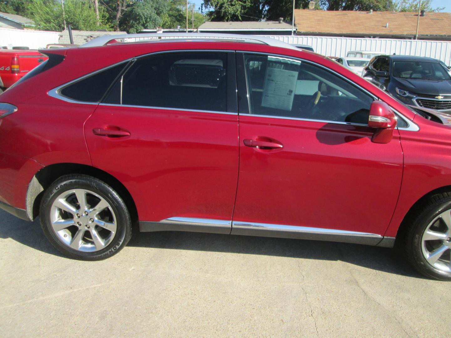 2011 RED Lexus RX 350 FWD (2T2ZK1BA2BC) with an 3.5L V6 DOHC 24V engine, 5-Speed Automatic transmission, located at 1815 NE 28th St., Fort Worth, TX, 76106, (817) 625-6251, 32.795582, -97.333069 - Photo#3