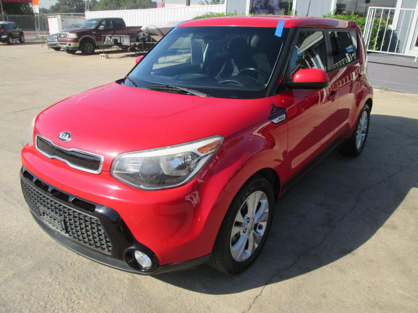 2016 RED Kia Soul + (KNDJP3A51G7) with an 2.0L L4 DOHC 16V engine, 6A transmission, located at 1815 NE 28th St., Fort Worth, TX, 76106, (817) 625-6251, 32.795582, -97.333069 - Photo#2