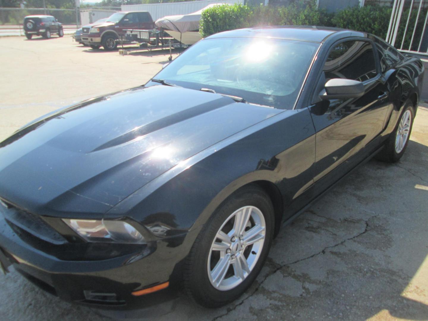 2012 BLACK Ford Mustang V6 Coupe (1ZVBP8AM2C5) with an 3.7L V6 DOHC 24V engine, located at 1815 NE 28th St., Fort Worth, TX, 76106, (817) 625-6251, 32.795582, -97.333069 - Photo#0