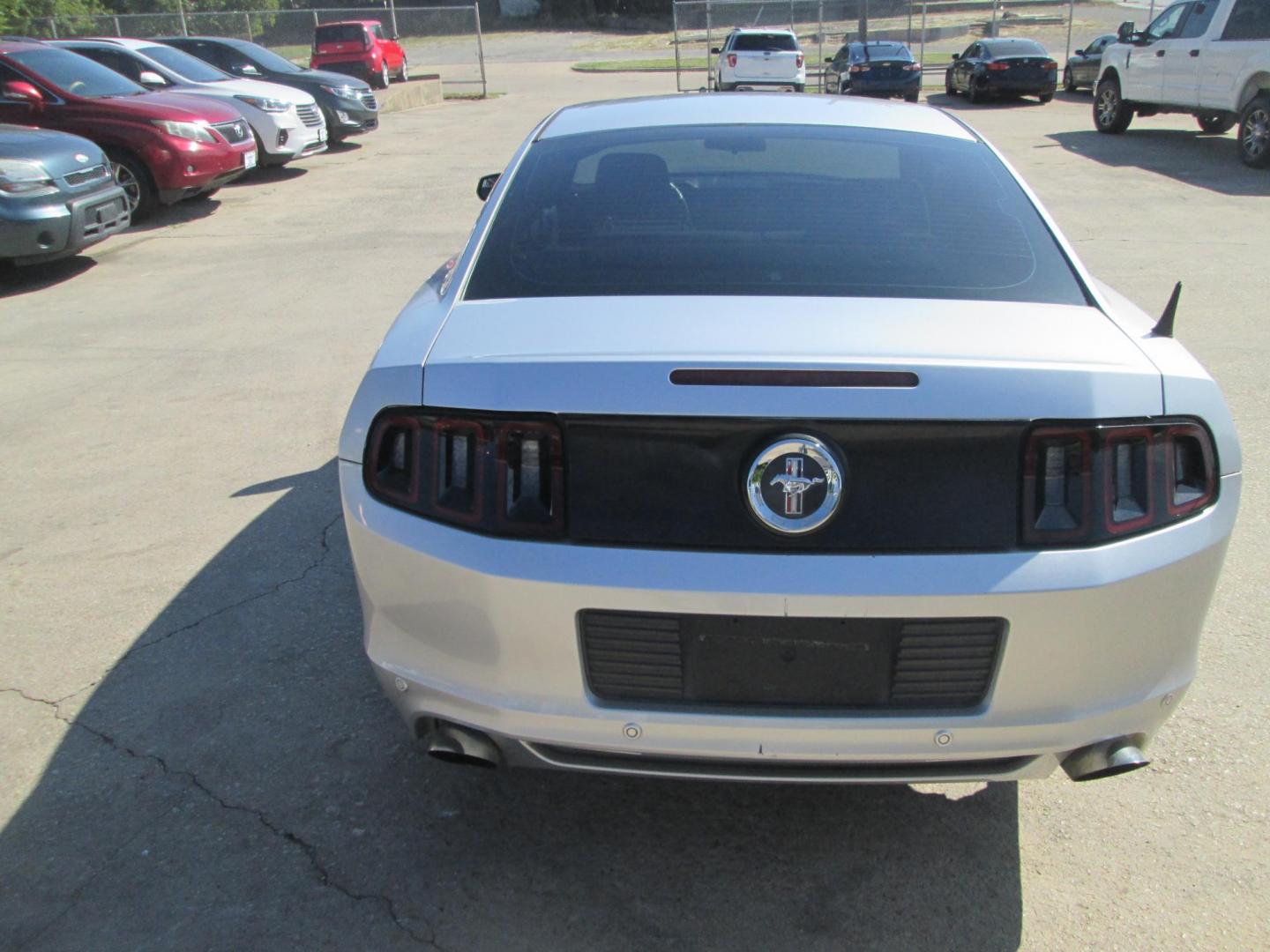 2014 SILVER /BLACK Ford Mustang V6 Coupe (1ZVBP8AM7E5) with an 3.7L V6 DOHC 24V engine, located at 1815 NE 28th St., Fort Worth, TX, 76106, (817) 625-6251, 32.795582, -97.333069 - Photo#4