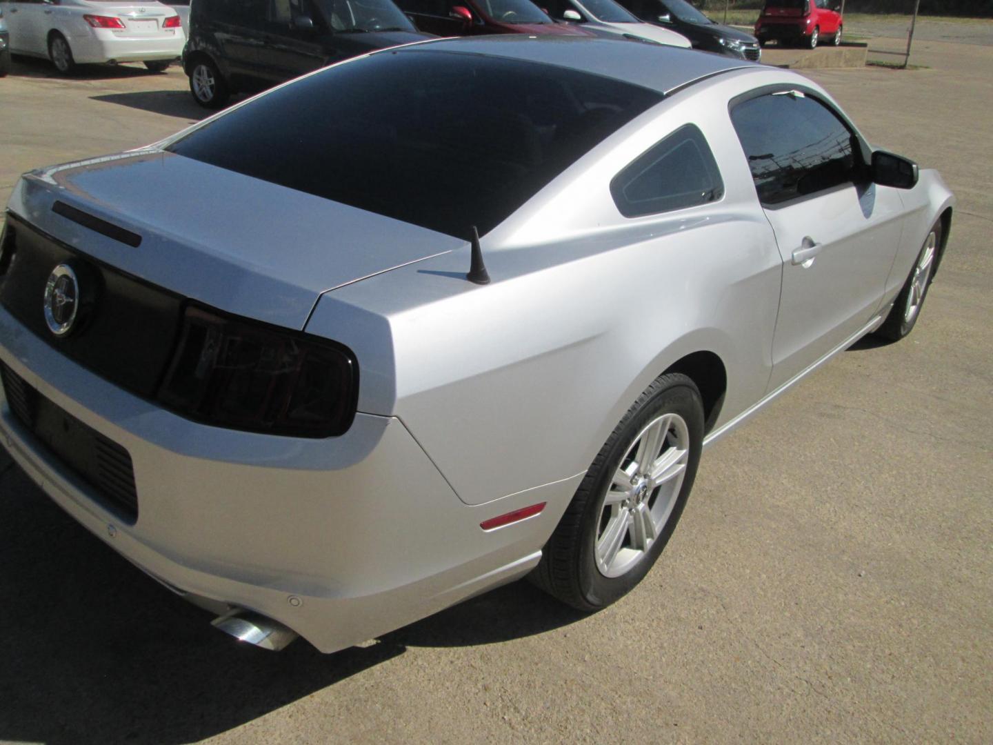 2014 SILVER /BLACK Ford Mustang V6 Coupe (1ZVBP8AM7E5) with an 3.7L V6 DOHC 24V engine, located at 1815 NE 28th St., Fort Worth, TX, 76106, (817) 625-6251, 32.795582, -97.333069 - Photo#5