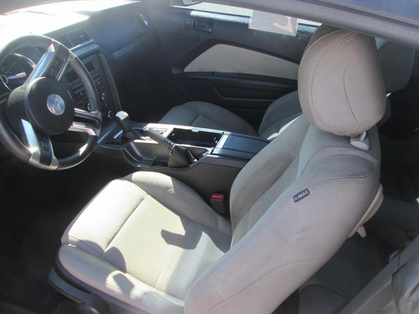 2014 SILVER /BLACK Ford Mustang V6 Coupe (1ZVBP8AM7E5) with an 3.7L V6 DOHC 24V engine, located at 1815 NE 28th St., Fort Worth, TX, 76106, (817) 625-6251, 32.795582, -97.333069 - Photo#9