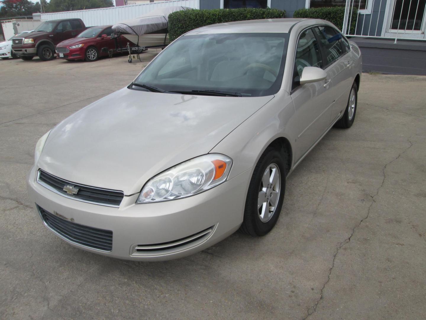 2008 GOLD /TAN Chevrolet Impala LT (2G1WT58K389) with an 3.5L V6 OHV 12V FFV engine, 4-Speed Automatic Overdrive transmission, located at 1815 NE 28th St., Fort Worth, TX, 76106, (817) 625-6251, 32.795582, -97.333069 - Photo#0