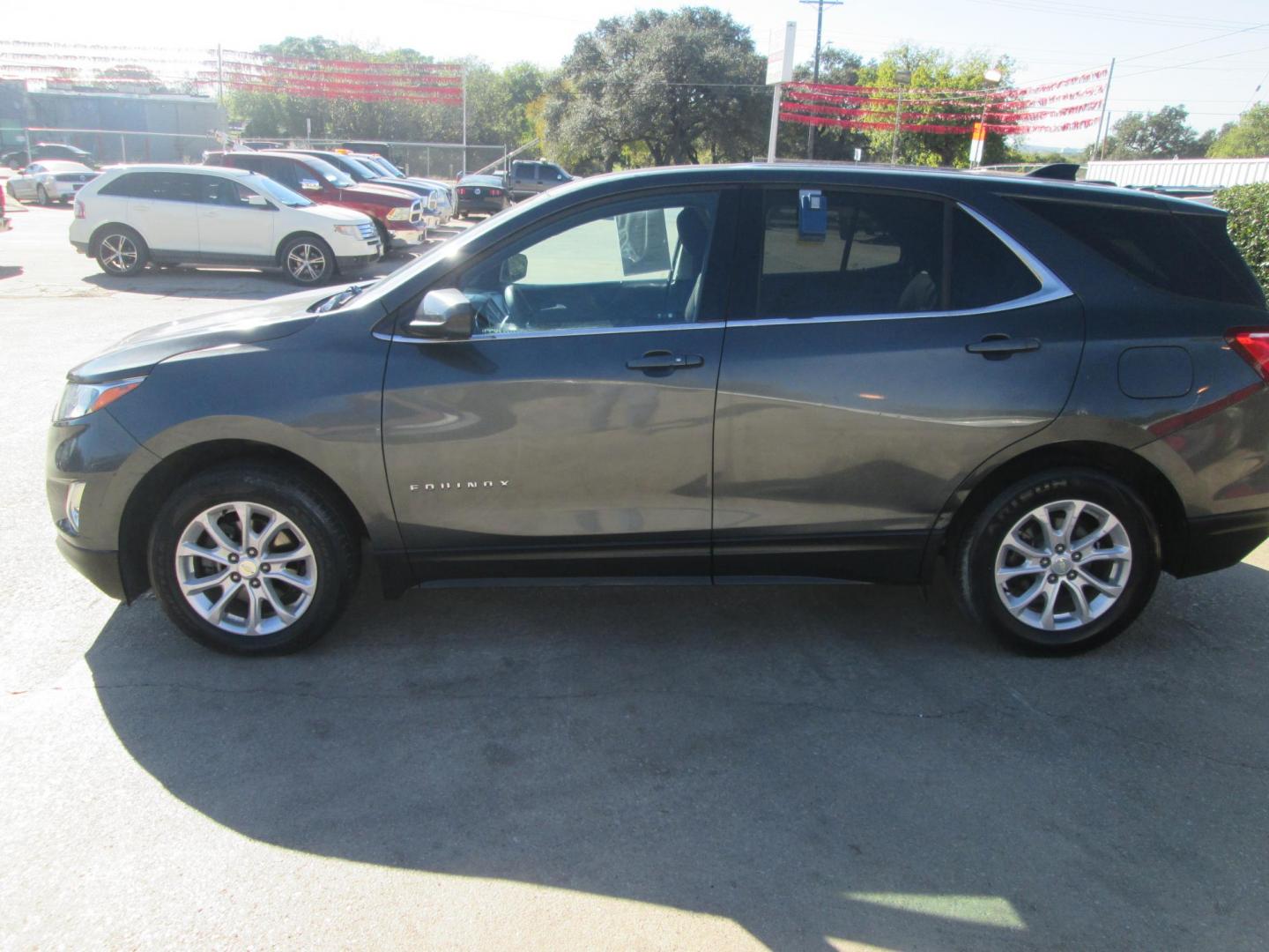 2020 GRAY Chevrolet Equinox LT 2WD (3GNAXKEV7LS) with an 1.5L L4 DIR DOHC 16V TURBO engine, 6A transmission, located at 1815 NE 28th St., Fort Worth, TX, 76106, (817) 625-6251, 32.795582, -97.333069 - Photo#9