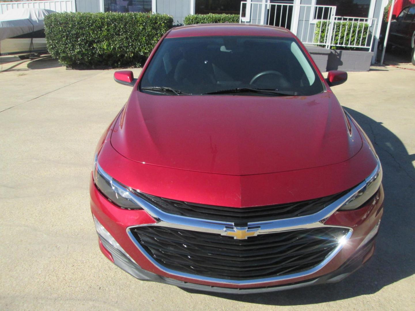 2020 RED Chevrolet Malibu LT (1G1ZD5ST8LF) with an 1.5L L4 DOHC 16V engine, 6A transmission, located at 1815 NE 28th St., Fort Worth, TX, 76106, (817) 625-6251, 32.795582, -97.333069 - Photo#1