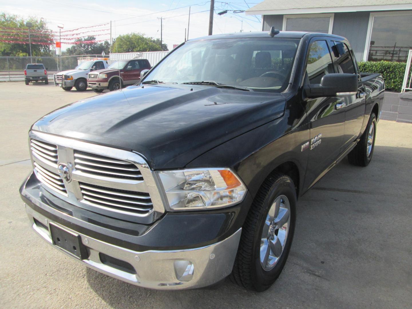 2016 BLACK RAM 1500 SLT Crew Cab SWB 2WD (3C6RR6LT2GG) with an 5.7L V8 OHV 16V engine, 6A transmission, located at 1815 NE 28th St., Fort Worth, TX, 76106, (817) 625-6251, 32.795582, -97.333069 - Photo#0