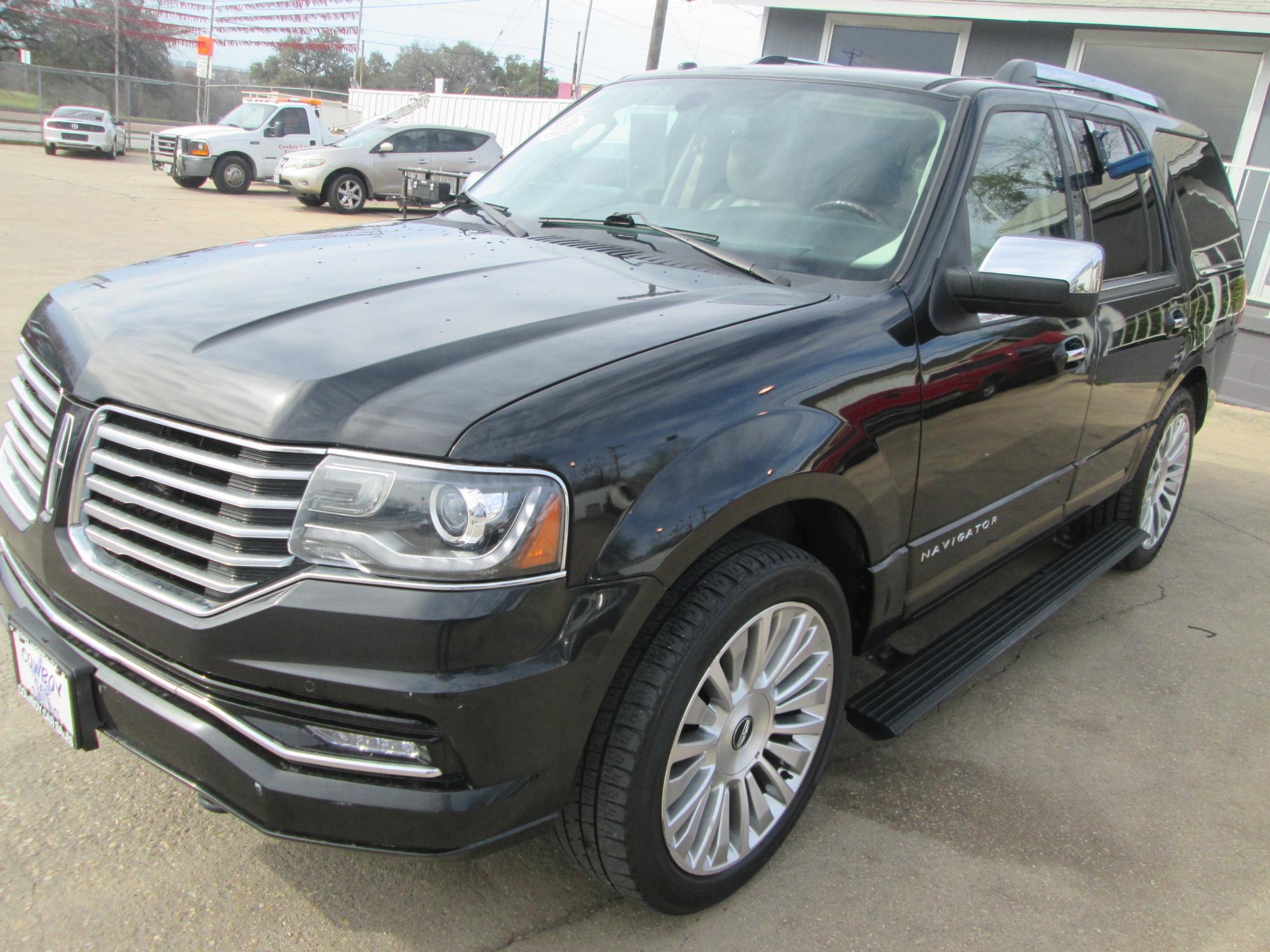 photo of 2015 Lincoln Navigator 2WD