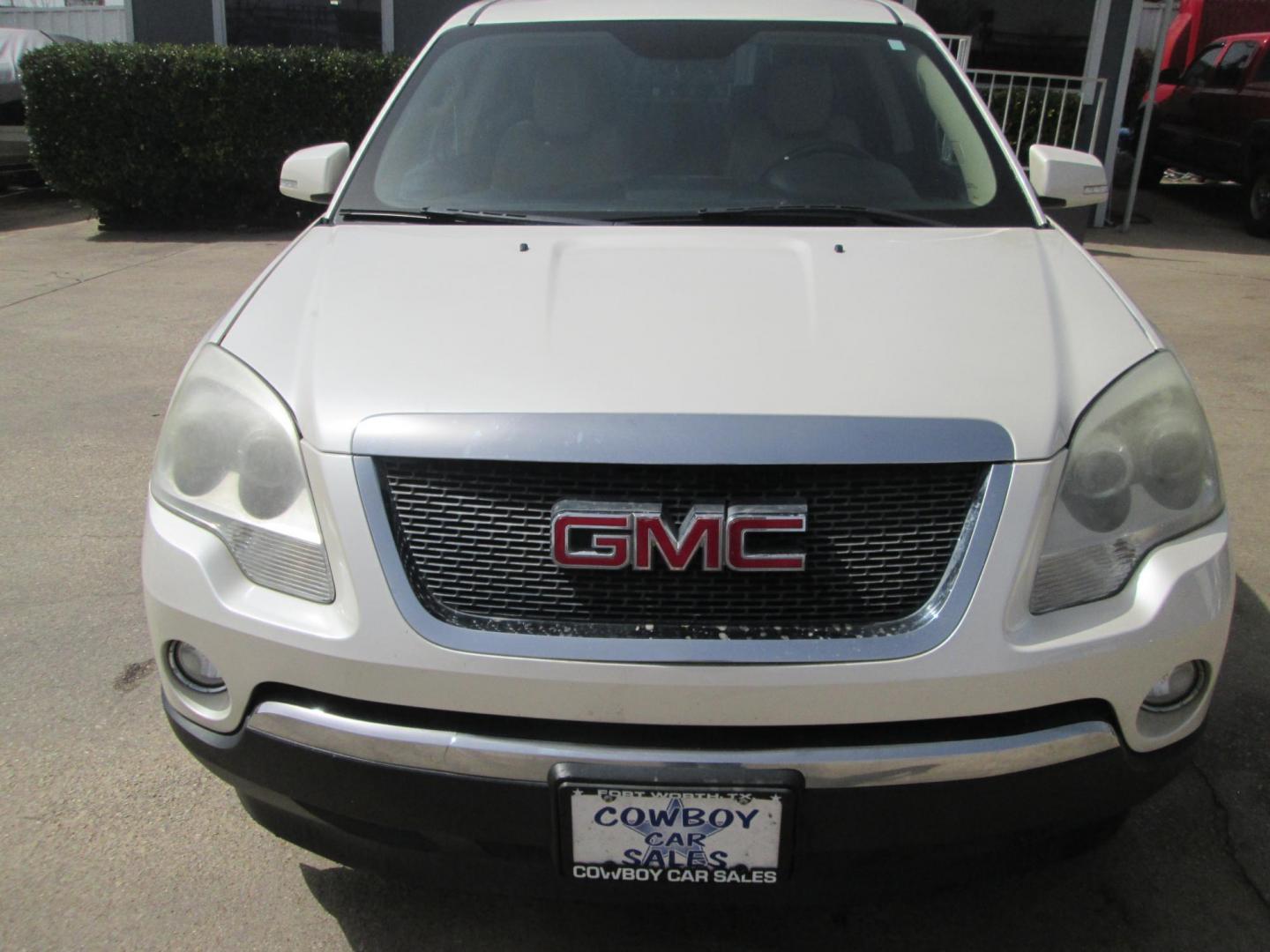 2012 WHITE GMC Acadia SLT-1 FWD (1GKKRRED1CJ) with an 3.6L V6 DOHC 24V engine, 6-Speed Automatic transmission, located at 1815 NE 28th St., Fort Worth, TX, 76106, (817) 625-6251, 32.795582, -97.333069 - Photo#1